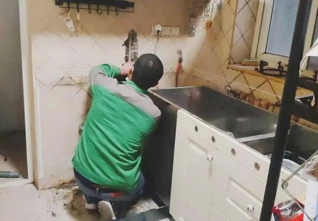 hướng dẫn chống thấm nhà bếp đơn giản hiệu quả